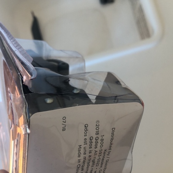 QDOS 2 in 1 Anti-Tip TV Straps 1 Kit - 2 straps SecureHooks Anchor Holds 200lbs - Picture 6 of 6